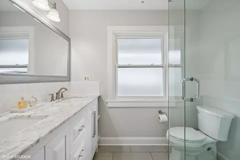 Bath - 610 Cherry St, Winnetka, IL 60093 photo 1 of 5