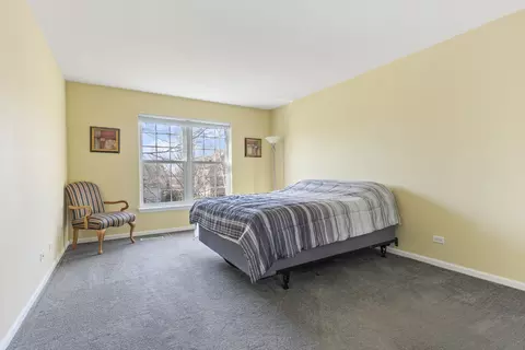 Bedroom - 1051 Grayhawk Dr, Algonquin, IL 60102 photo 3 of 3