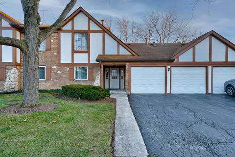 245 Memory Ln #2, Westmont, IL 60559