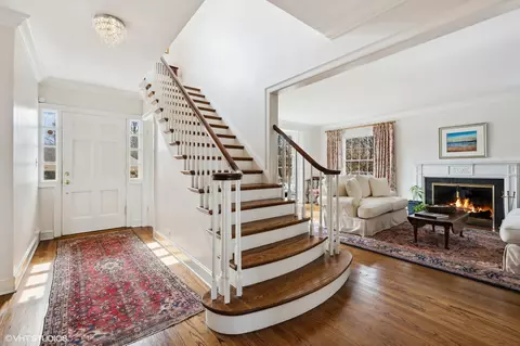 Entry Way - 2610 Blackhawk Rd, Wilmette, IL 60091 photo 1 of 1