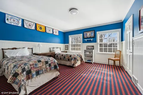 Bedroom - 2610 Blackhawk Rd, Wilmette, IL 60091 photo 5 of 5