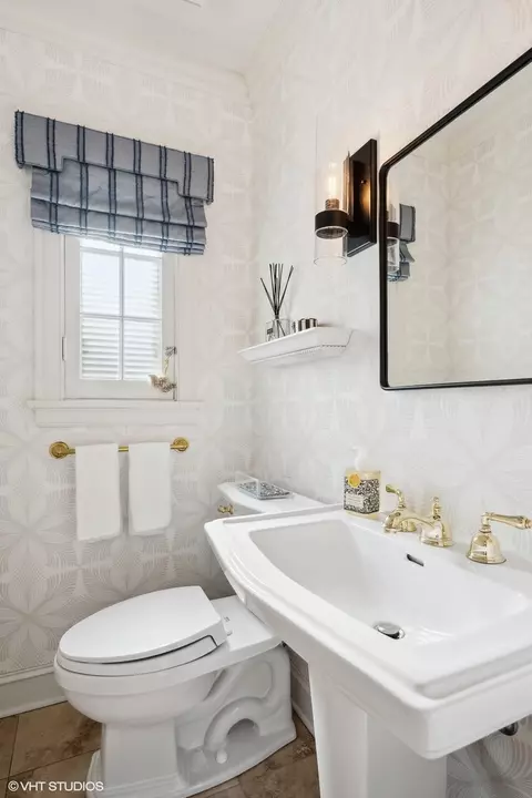 Bath - 2610 Blackhawk Rd, Wilmette, IL 60091 photo 1 of 6