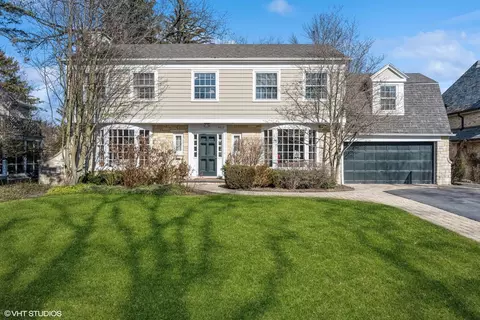Exterior - 2610 Blackhawk Rd, Wilmette, IL 60091 photo 6 of 6