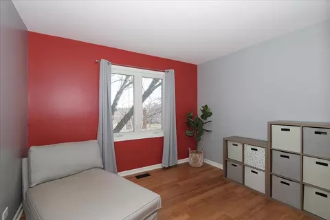 Bedroom - 4995 Lichfield Dr, Hoffman Estates, IL 60010 photo 3 of 3