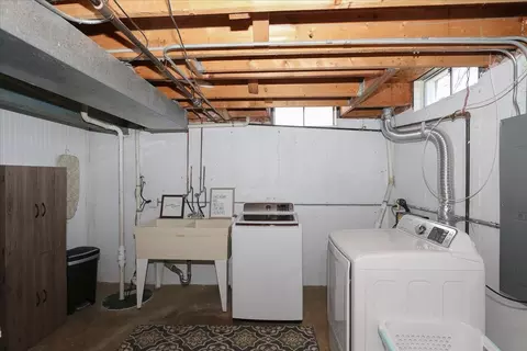 Other - 4995 Lichfield Dr, Hoffman Estates, IL 60010 photo 5 of 6