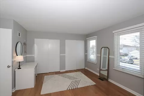 Other - 4995 Lichfield Dr, Hoffman Estates, IL 60010 photo 1 of 6