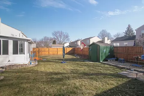 Exterior - 3015 Middlebury Ct E, Aurora, IL 60504 photo 2 of 3