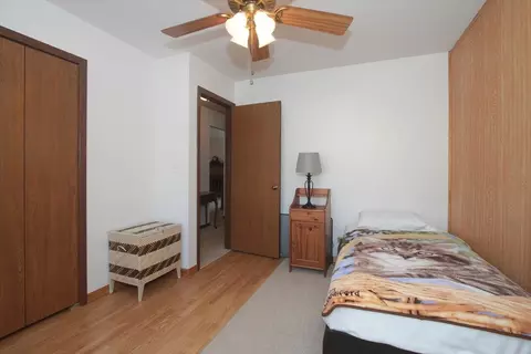 Bedroom - 3015 Middlebury Ct E, Aurora, IL 60504 photo 4 of 5