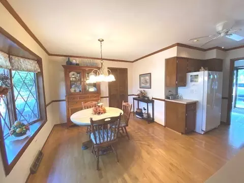 607 Meadow Ln, Beecher, IL 60401 photo 5