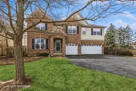 3308 Monterey Ln, Wadsworth, IL 60083