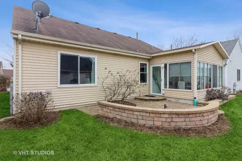 Exterior - 13809 S Redbud Dr, Plainfield, IL 60544 photo 7 of 12