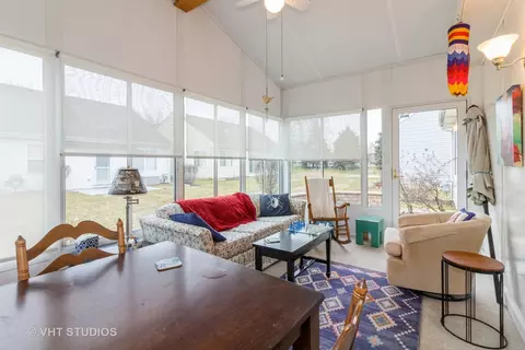 Exterior - 13809 S Redbud Dr, Plainfield, IL 60544 photo 5 of 12