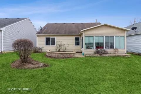 Exterior - 13809 S Redbud Dr, Plainfield, IL 60544 photo 6 of 12