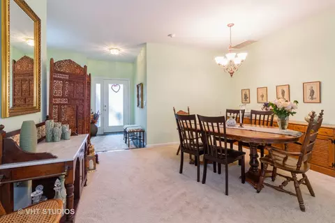 Dining - 13809 S Redbud Dr, Plainfield, IL 60544 photo 4 of 5