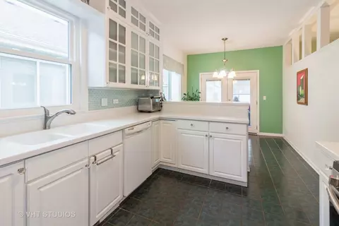 Kitchen - 13809 S Redbud Dr, Plainfield, IL 60544 photo 2 of 2