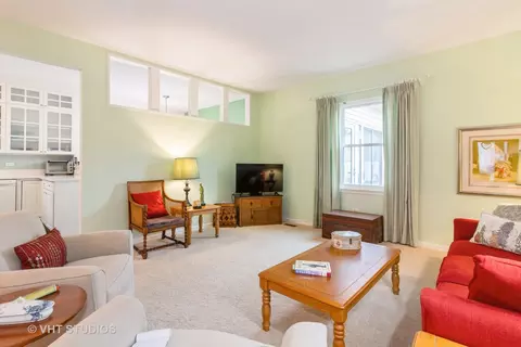 Living - 13809 S Redbud Dr, Plainfield, IL 60544 photo 2 of 3