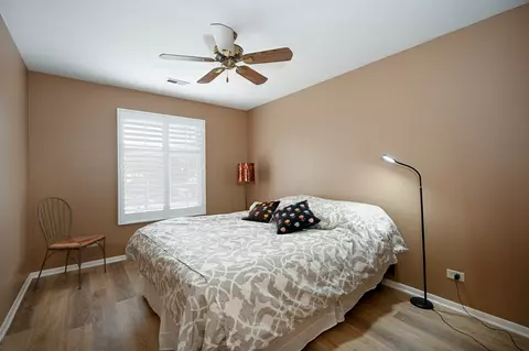 Bedroom - 1736 Harrow Ct #C, Wheaton, IL 60189 photo 3 of 3