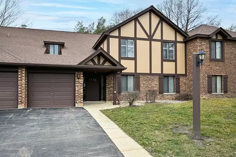 Exterior - 1736 Harrow Ct #C, Wheaton, IL 60189 photo 2 of 5