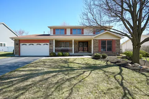 658 David Ln, Carol Stream, IL 60188