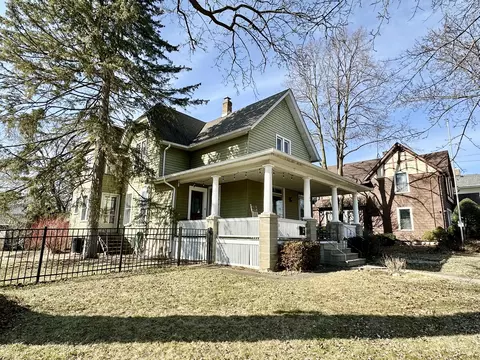 Exterior - 104 N Commonwealth Ave, Elgin, IL 60123 photo 9 of 9