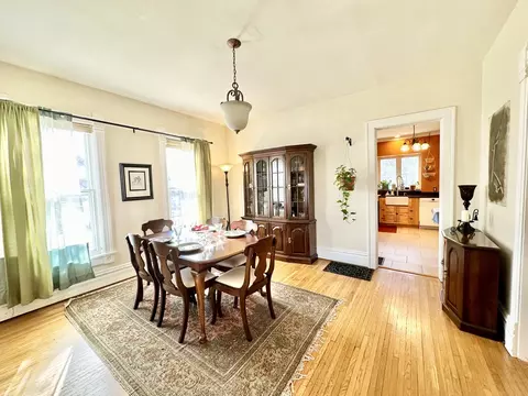 Dining - 104 N Commonwealth Ave, Elgin, IL 60123 photo 2 of 3