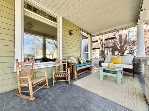 Exterior - 104 N Commonwealth Ave, Elgin, IL 60123 photo 2 of 9