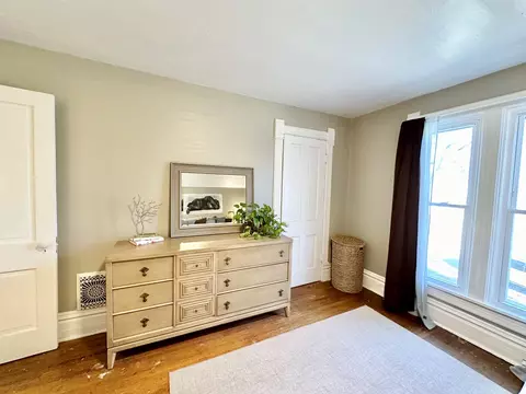 Bedroom - 104 N Commonwealth Ave, Elgin, IL 60123 photo 3 of 8