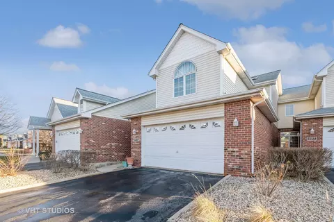 6953 Margaret Courtyard, Tinley Park, IL 60477