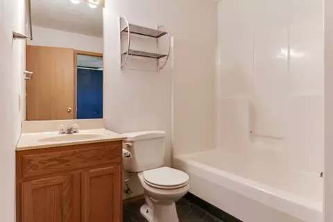 Bath - 3510 Wegeng Dr, Bloomington, IL 61704 photo 1 of 2