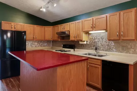 Kitchen - 3510 Wegeng Dr, Bloomington, IL 61704 photo 1 of 3