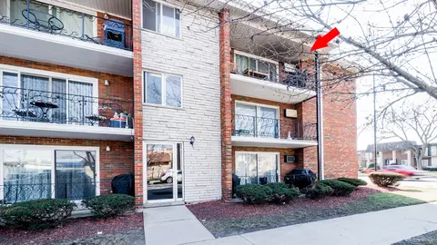 3959 W 104th St #3B, Chicago, IL 60655