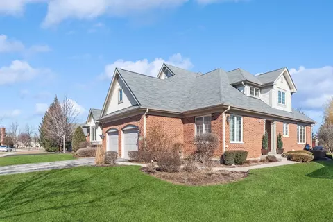 2138 Apple Hill Ln, Buffalo Grove, IL 60089