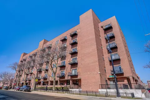 1000 E 53rd St #207S, Chicago, IL 60615