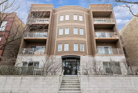 1928 N Kedzie Ave #402, Chicago, IL 60647