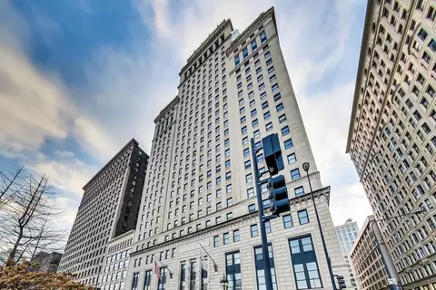 310 S Michigan Ave #1603, Chicago, IL 60604