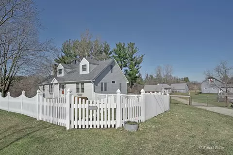 18716 Crowley Rd, Harvard, IL 60033