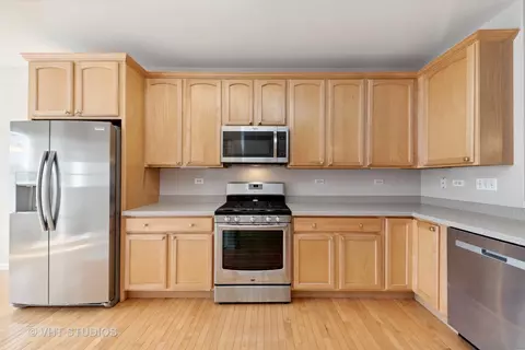 Kitchen - 2804 Waterfront Ave, Algonquin, IL 60102 photo 1 of 2