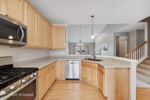 Kitchen - 2804 Waterfront Ave, Algonquin, IL 60102 photo 2 of 2