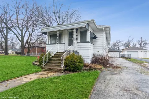 1728 Charleston Ln, Hazel Crest, IL 60429