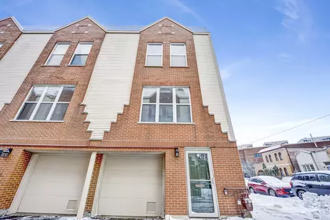 555 N Artesian Ave #L, Chicago, IL 60612