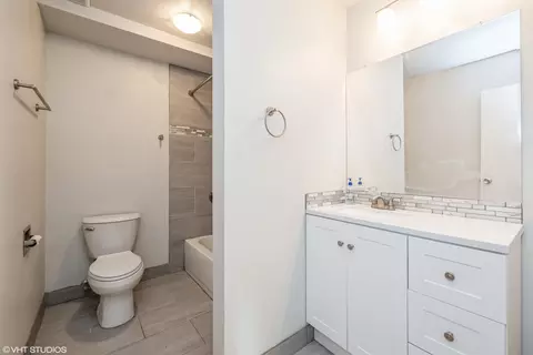 9 S070 Frontage Rd #25-101A, Willowbrook, IL 60527 photo 8