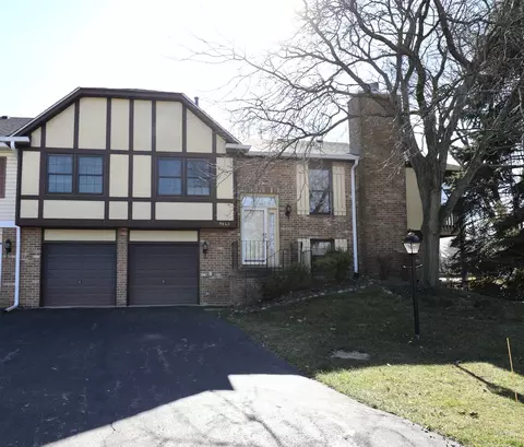 9843 Cambridge Dr, Mokena, IL 60448