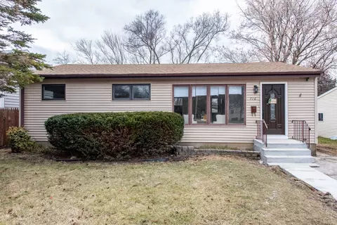 716 Landon Ave, Winthrop Harbor, IL 60096