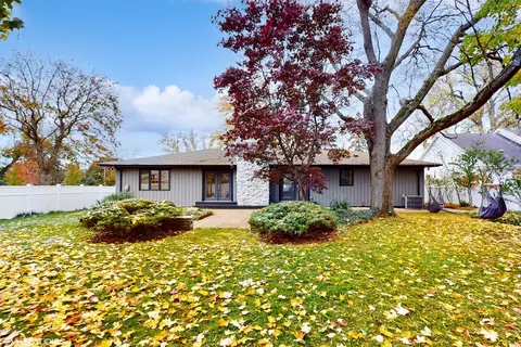 Exterior - 2140 Pfingsten Rd, Northbrook, IL 60062 photo 11 of 11