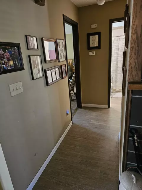 Entry Way - 2400 Austin Dr, Springfield, IL 62704 photo 1 of 1
