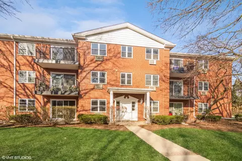 120 N Lincoln Ln #3B, Arlington Heights, IL 60004