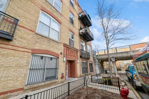 1740 N Maplewood Ave #414, Chicago, IL 60647