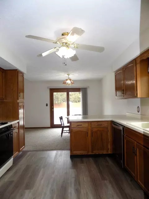 Kitchen - 4252 Waltham Rd, Roscoe, IL 61073 photo 4 of 8