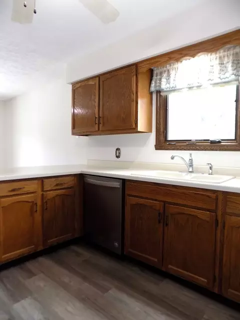 Kitchen - 4252 Waltham Rd, Roscoe, IL 61073 photo 8 of 8