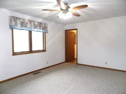 Bedroom - 4252 Waltham Rd, Roscoe, IL 61073 photo 1 of 5